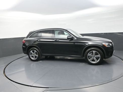 Used 2021 Mercedes-Benz GLC 300 4MATIC image 29