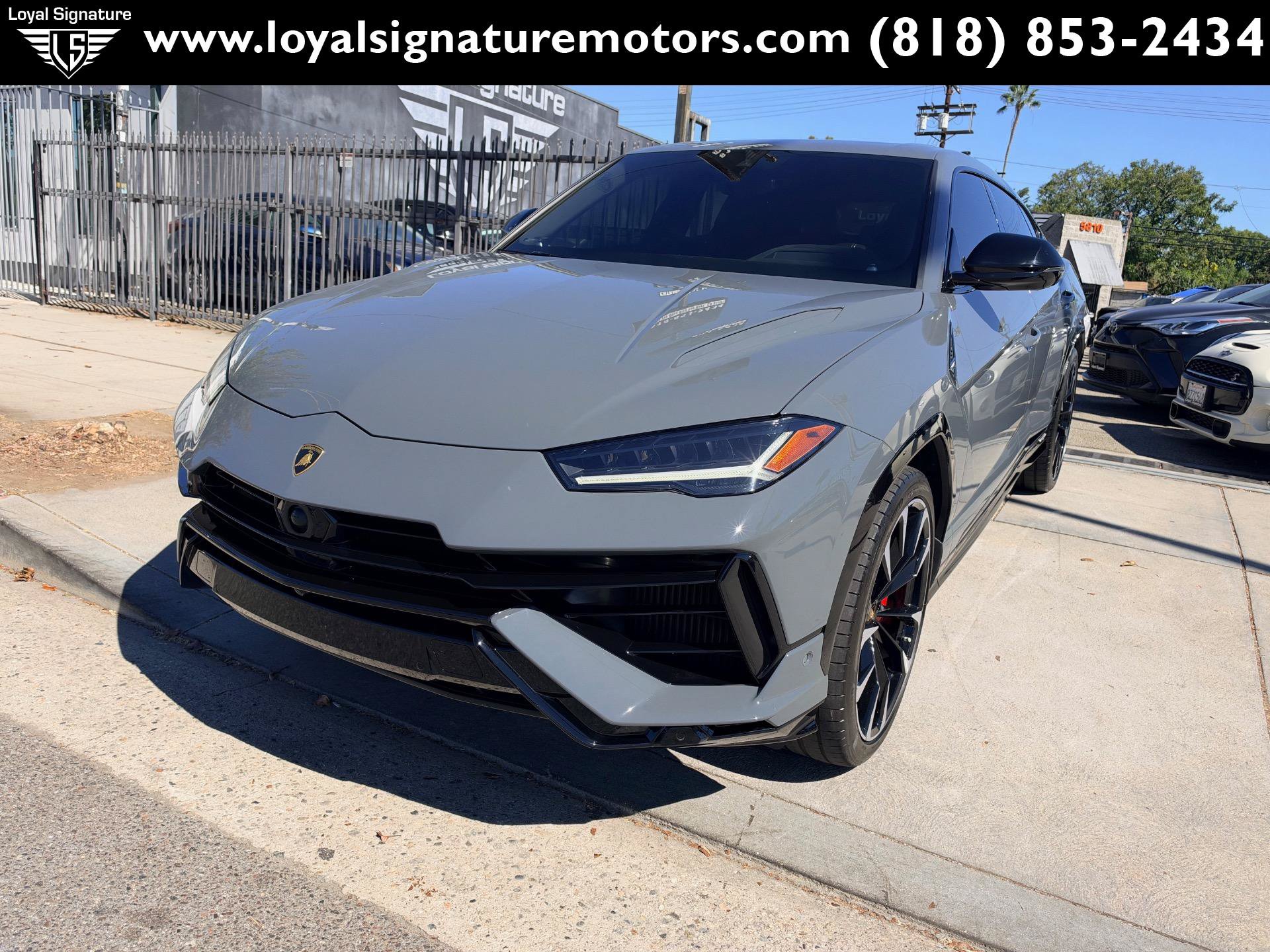 Used 2023 Lamborghini Urus S AWD/4WD image 3