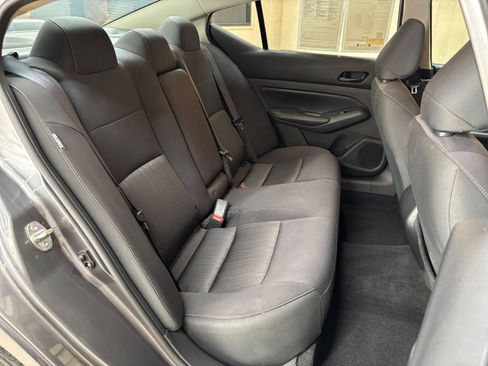 Used 2025 Nissan Altima 2.5 SV FWD image 38