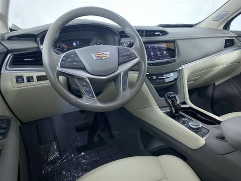 Certified 2024 Cadillac XT5 Premium Luxury w/ LPO, Floor Liner Package AWD/4WD image 2