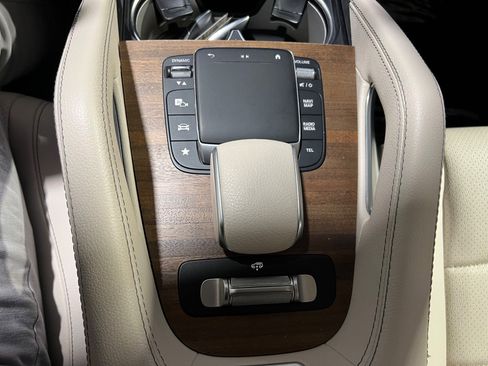 Used 2022 Mercedes-Benz GLS 450 4MATIC image 43