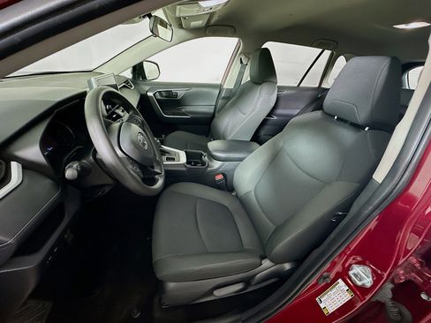 Used 2024 Toyota RAV4 LE image 13