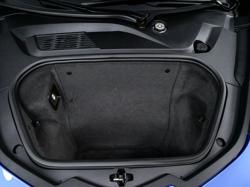 Used 2024 Chevrolet Corvette Stingray Coupe w/ 1LT image 30