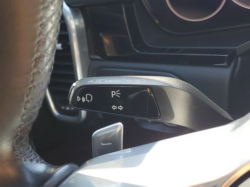 Used 2022 Porsche Cayenne image 13