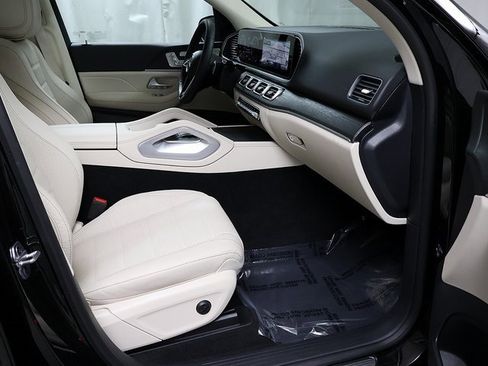 Certified 2026 Mercedes-Benz GLE 450 4MATIC image 37