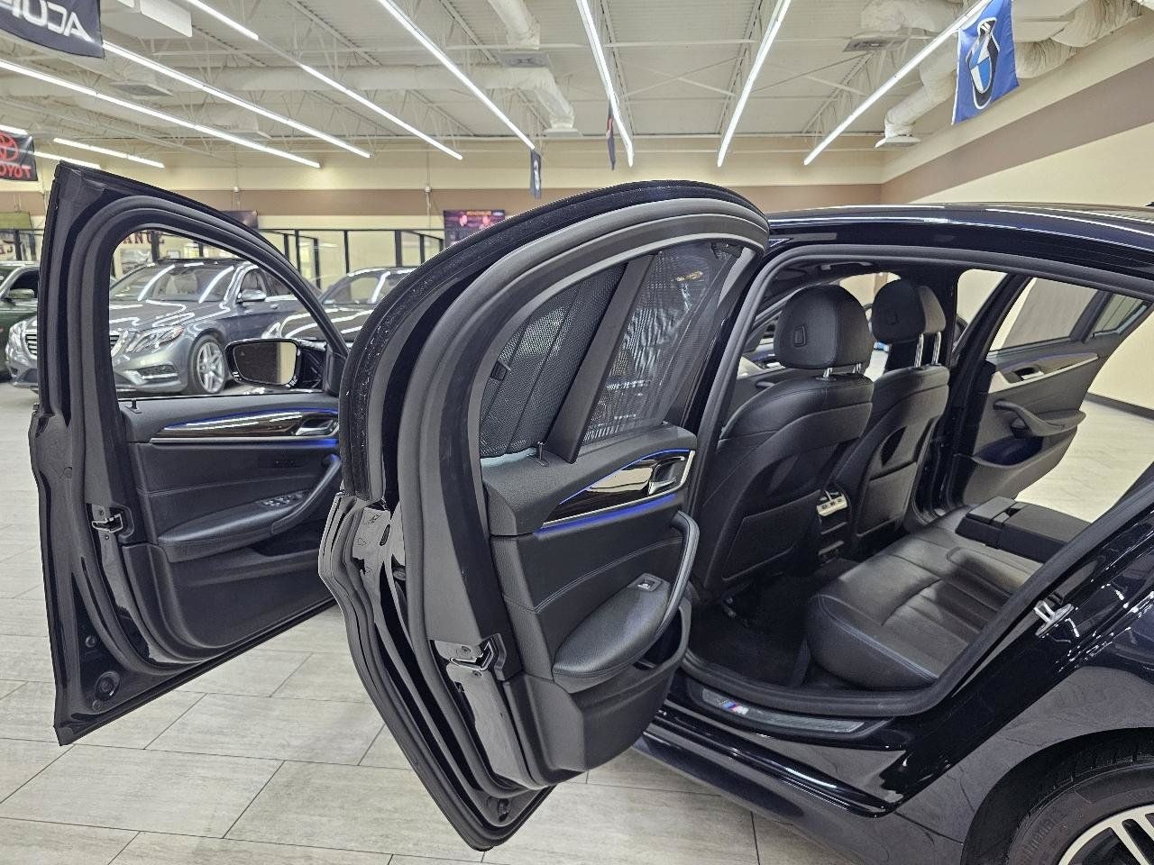 Used 2019 BMW 530i w/ M Sport Package RWD image 16