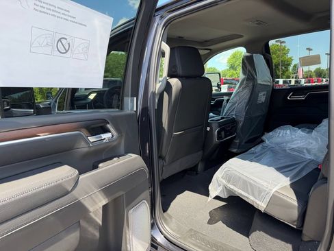 New 2026 GMC Sierra 2500 Denali w/ Denali Reserve Package AWD/4WD image 12