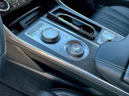 Used 2024 Genesis GV80 3.5T image 17