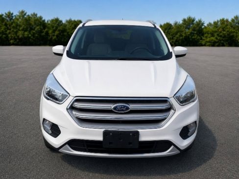 Used 2019 Ford Escape SE AWD/4WD image 2