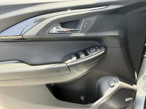 Used 2023 Chevrolet TrailBlazer RS w/ Sun and Liftgate Package FWD image 34