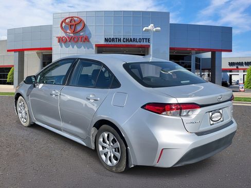 Used 2025 Toyota Corolla LE image 6