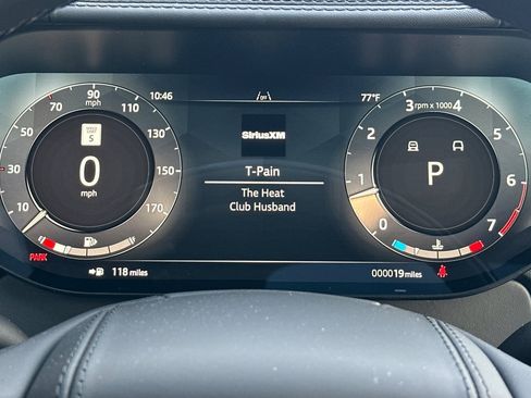 New 2026 Land Rover Range Rover Long Wheelbase SE image 18