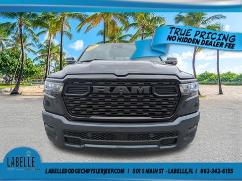 Used 2025 RAM 1500 Big Horn AWD/4WD image 9