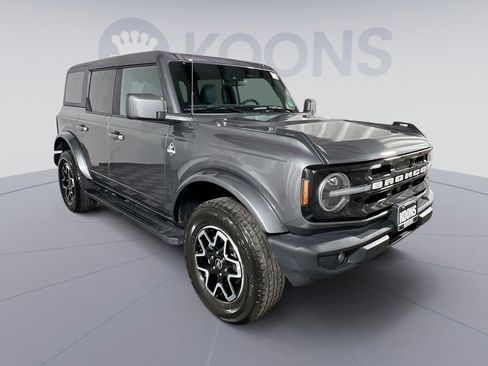 Used 2023 Ford Bronco Outer Banks image 10