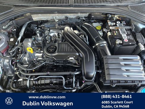 Certified 2023 Volkswagen Jetta SE w/ Panoramic Sunroof Package image 25