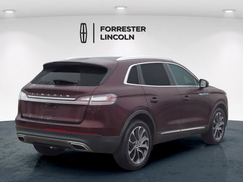 Used 2021 Lincoln Nautilus Reserve image 3