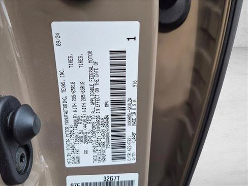Used 2025 Toyota Sequoia TRD Pro AWD/4WD image 15