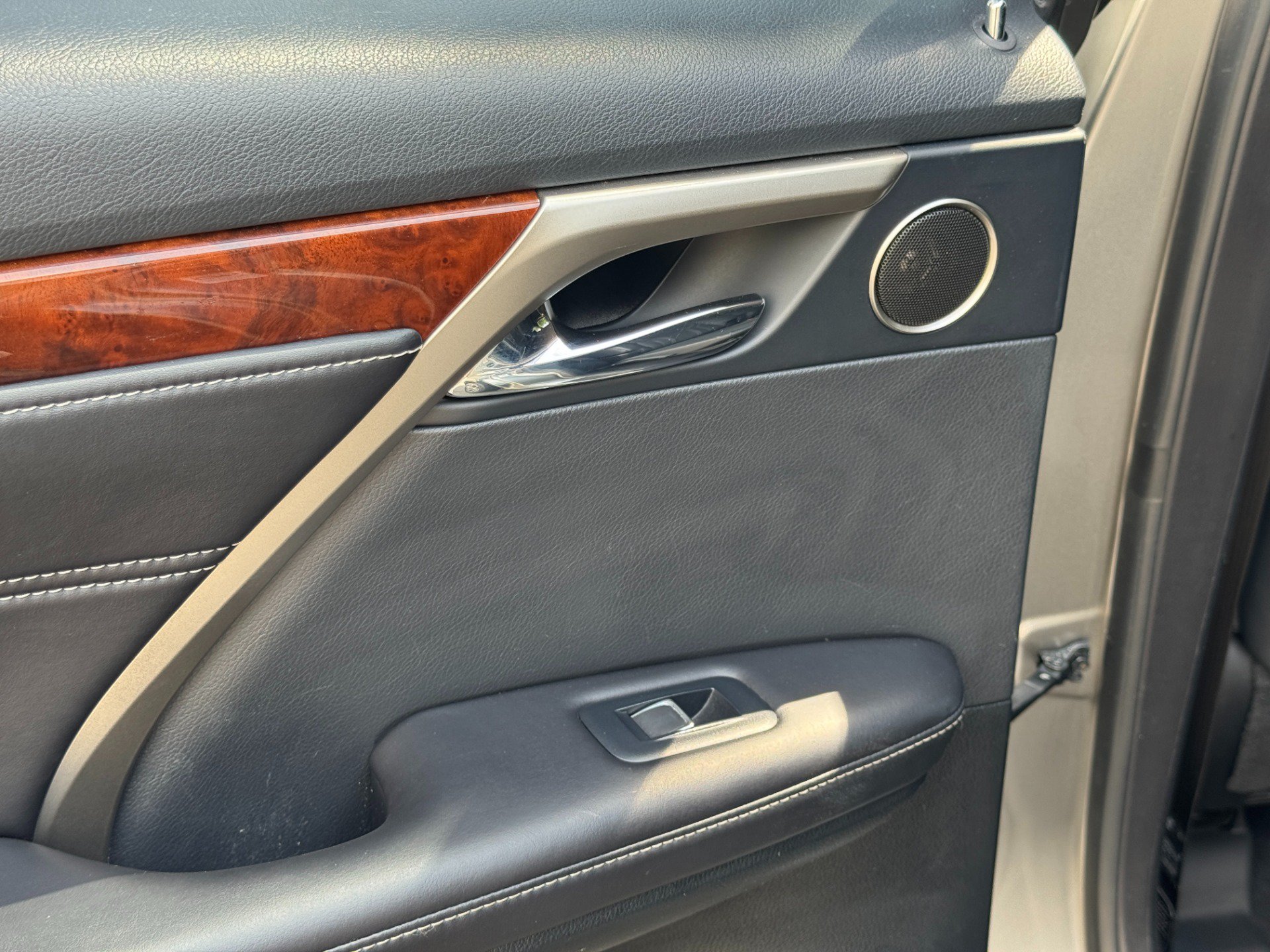Used 2019 Lexus RX 350L AWD image 51