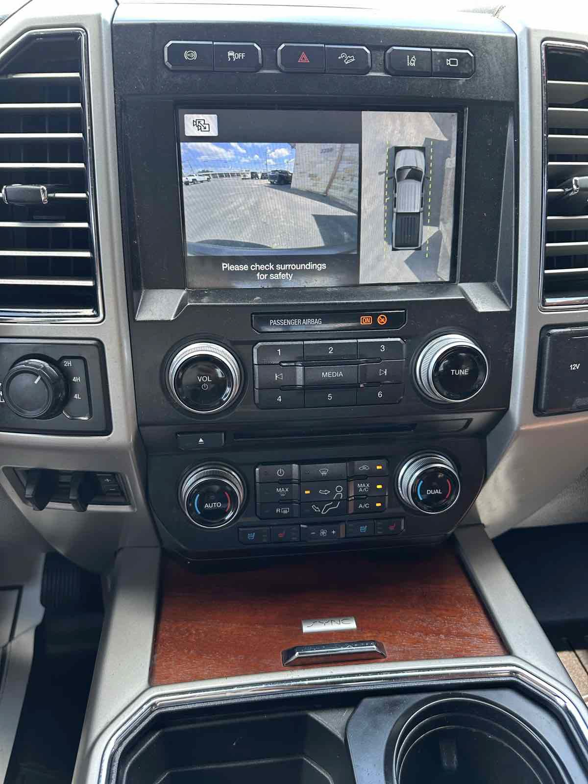 Used 2018 Ford F250 King Ranch w/ King Ranch Ultimate Package AWD/4WD image 15