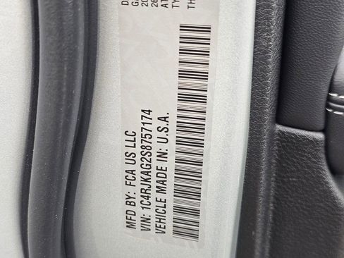 New 2025 Jeep Grand Cherokee L Altitude image 30