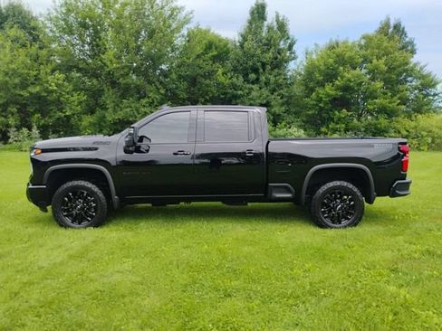 Certified 2025 Chevrolet Silverado 2500 LTZ w/ Trail Boss Package AWD/4WD image 4