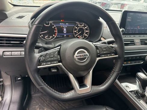 Used 2020 Nissan Altima 2.5 SR w/ Premium Package AWD/4WD image 16