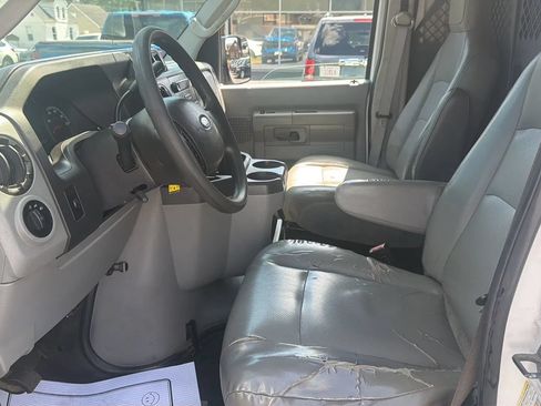 Used 2014 Ford E-350 and Econoline 350 Super Duty RWD image 12