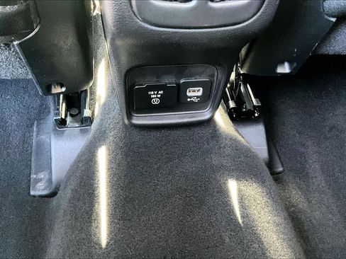 Used 2019 Jeep Compass Trailhawk image 34