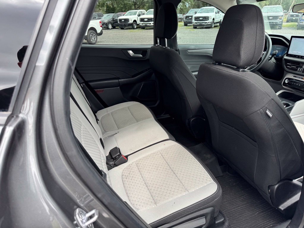 Used 2023 Ford Escape Active w/ Tech Pack #2 FWD image 7