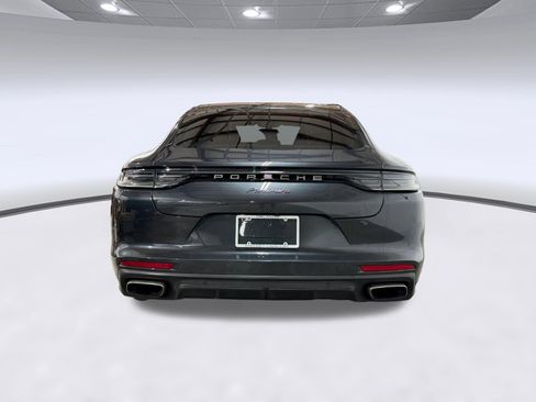 Used 2021 Porsche Panamera image 8