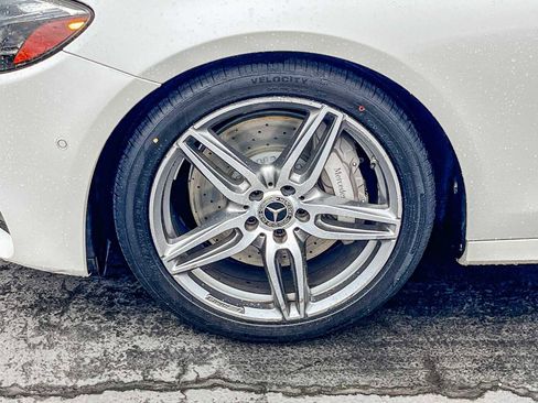 Used 2018 Mercedes-Benz E 300 image 9