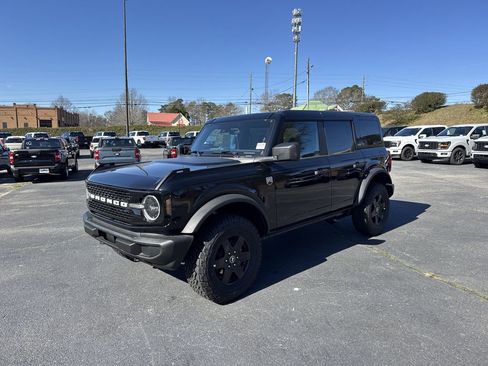 New 2025 Ford Bronco Big Bend image 3