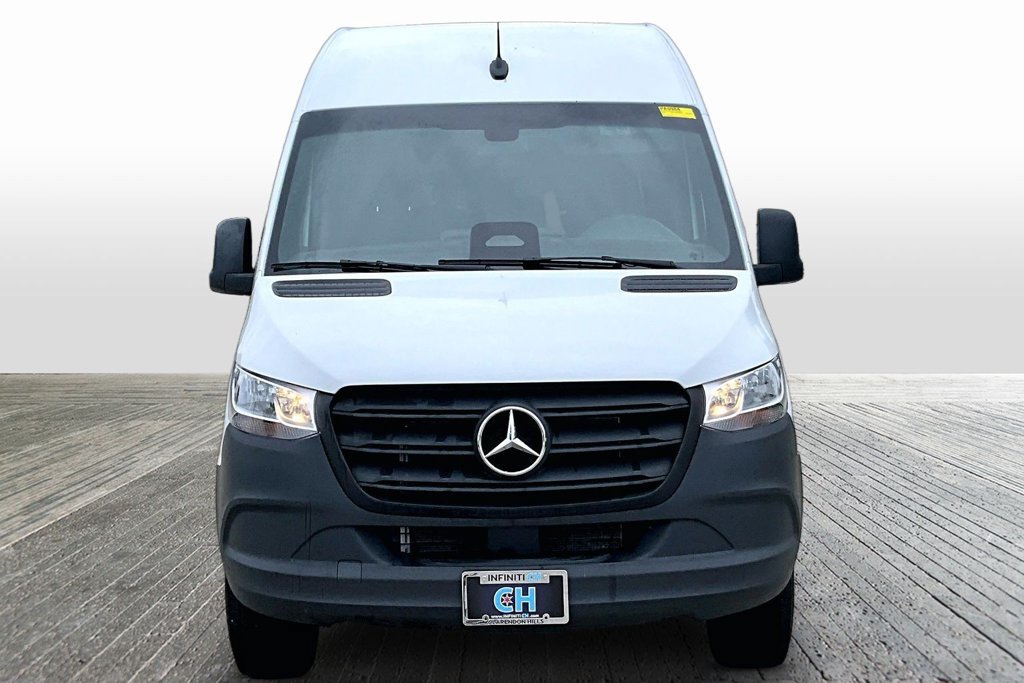 Used 2026 Mercedes-Benz Sprinter 2500 image 2