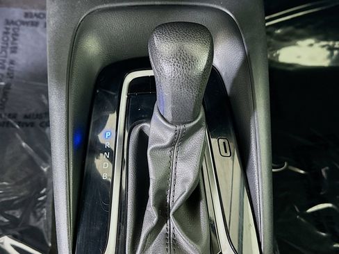 Used 2024 Toyota Corolla LE FWD image 20