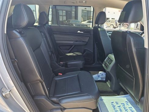Used 2021 Volkswagen Atlas SE w/ Panoramic Sunroof Package image 28