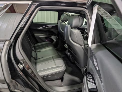 Used 2024 Cadillac Lyriq Sport AWD/4WD image 29