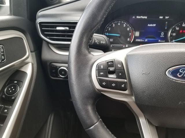 Used 2023 Ford Explorer XLT w/ Equipment Group 202A AWD/4WD image 24