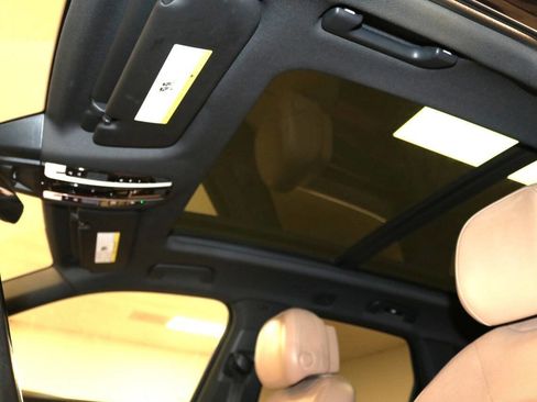 Used 2020 Porsche Cayenne image 91