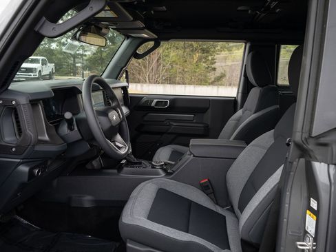 New 2026 Ford Bronco 2-Door w/ Sasquatch Package AWD/4WD image 14