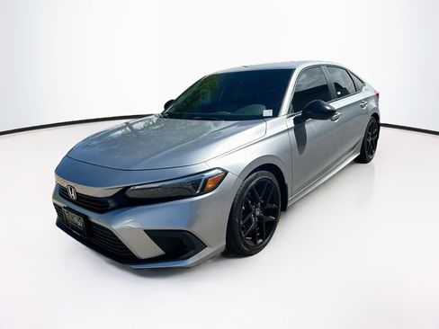 Used 2024 Honda Civic Sport image 3