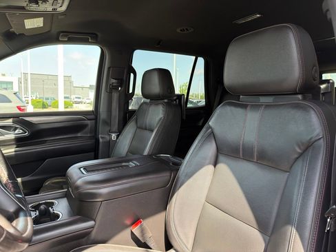 Used 2021 Chevrolet Tahoe RST w/ Luxury Package AWD/4WD image 13