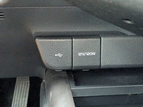 Used 2024 Toyota Camry SE FWD image 24