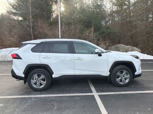 New 2025 Toyota RAV4 XLE w/ Convenience Package image 6