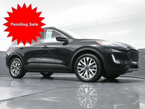 Used 2022 Ford Escape Titanium image 50