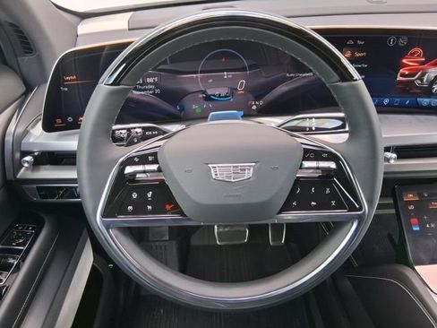 New 2026 Cadillac Vistiq Luxury image 10