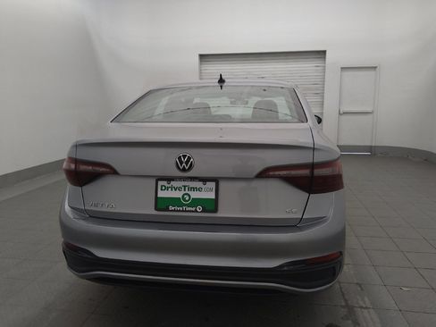 Used 2024 Volkswagen Jetta SE FWD image 7