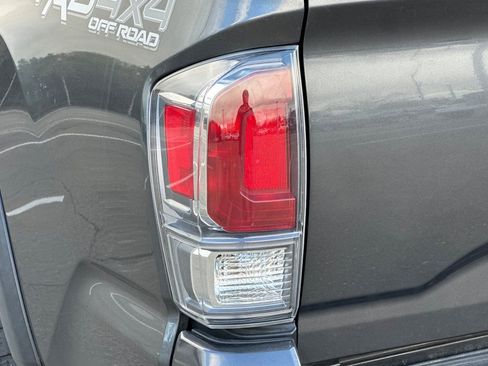 Used 2021 Toyota Tacoma TRD Off-Road w/ Technology Package image 47