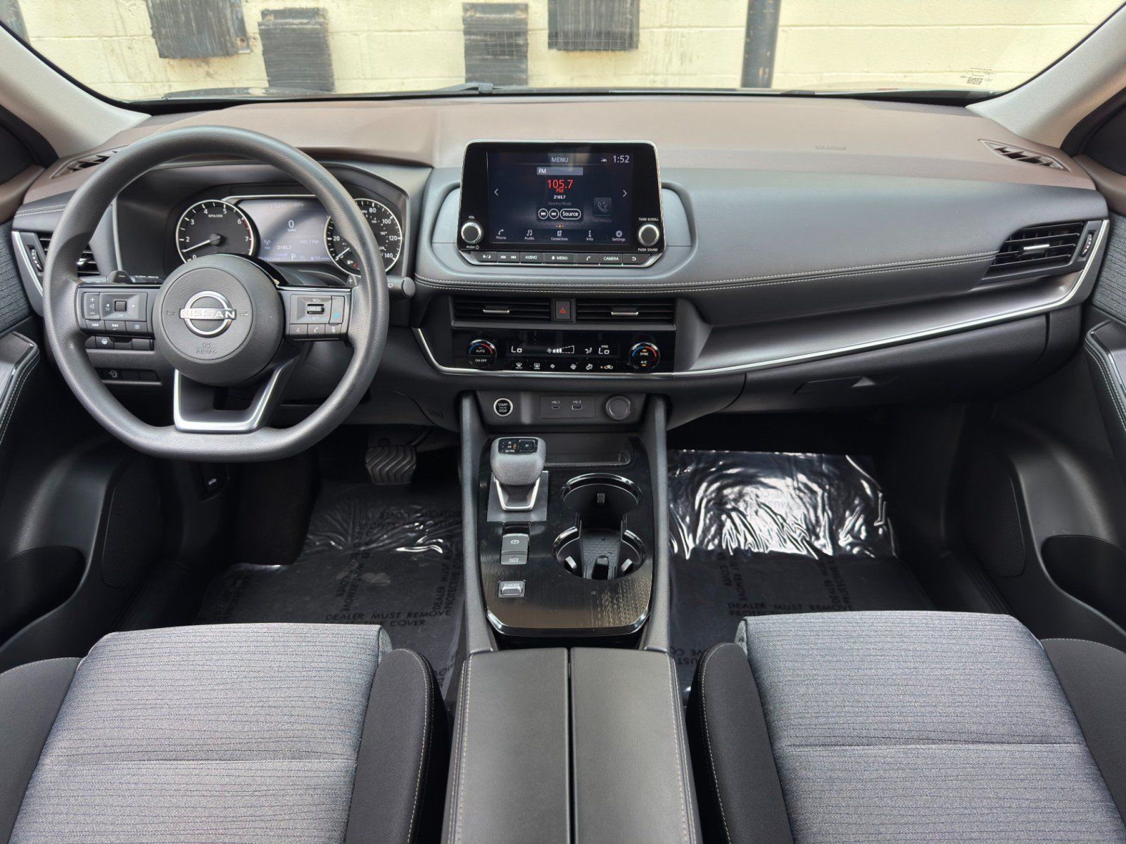 Used 2023 Nissan Rogue SV FWD image 11