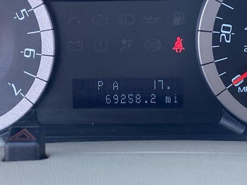 Used 2012 Ford Escape FWD Hybrid image 30