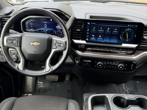 Used 2022 Chevrolet Silverado 1500 LT image 19